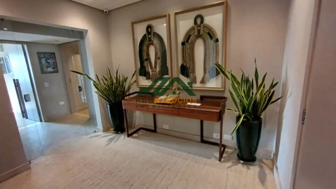 Apartamento com 4 quartos para alugar, 271m2 em Jardim Europa, São Paulo - SP - imagem 6 Foto 6 de Apartamento com 4 quartos para alugar, 271m2 em Jardim Europa, São Paulo - SP