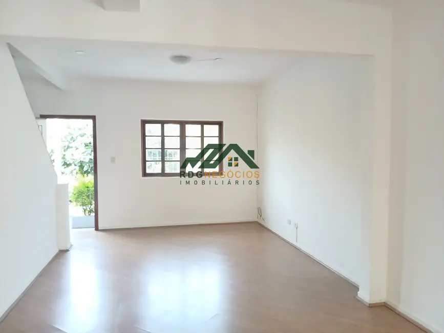 Foto 2 de Sobrado com 2 quartos para alugar, 208m2 em Aclimação, São Paulo - SP