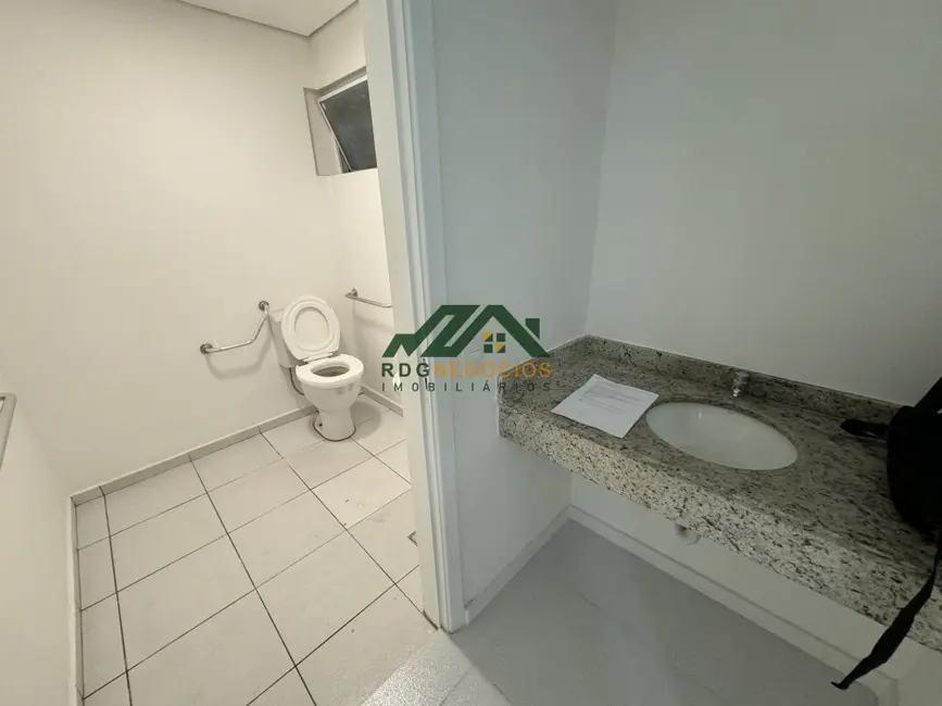 Sala Comercial para alugar, 195m2 em Bela Vista, São Paulo - SP - imagem 3 Foto 3 de Sala Comercial para alugar, 195m2 em Bela Vista, São Paulo - SP