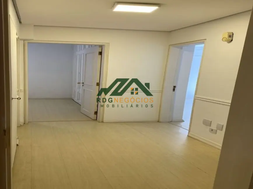 Foto 4 de Apartamento com 3 quartos para alugar, 156m2 em Cerqueira César, São Paulo - SP