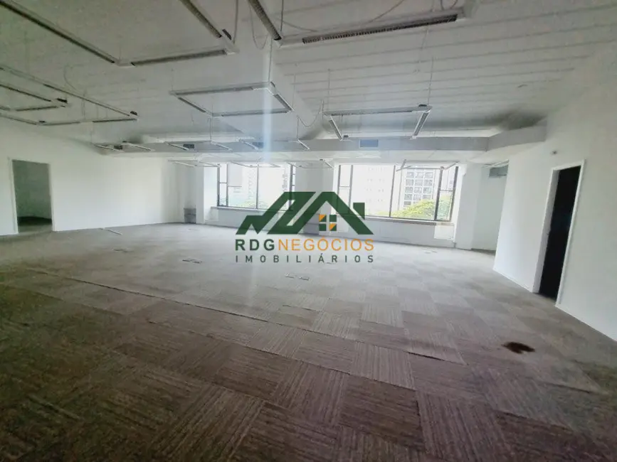 Sala Comercial para alugar, 375m2 em Cidade Monções, São Paulo - SP - imagem 8 Foto 8 de Sala Comercial para alugar, 375m2 em Cidade Monções, São Paulo - SP