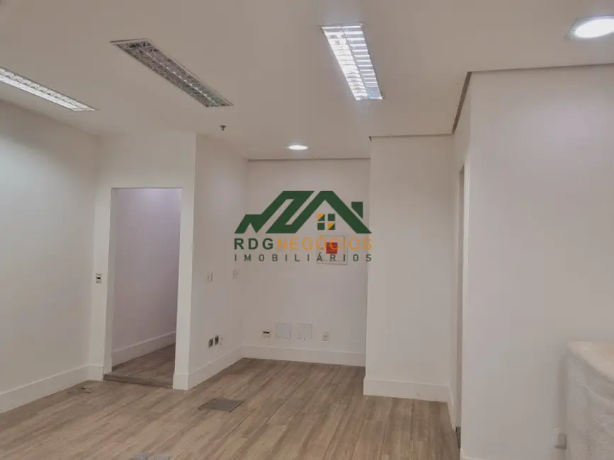 Foto 3 de Sala Comercial para alugar, 34m2 em Vila Olímpia, São Paulo - SP