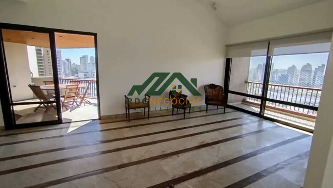 Cobertura com 3 quartos para alugar, 490m2 em Real Parque, São Paulo - SP - imagem 9 Foto 9 de Cobertura com 3 quartos para alugar, 490m2 em Real Parque, São Paulo - SP