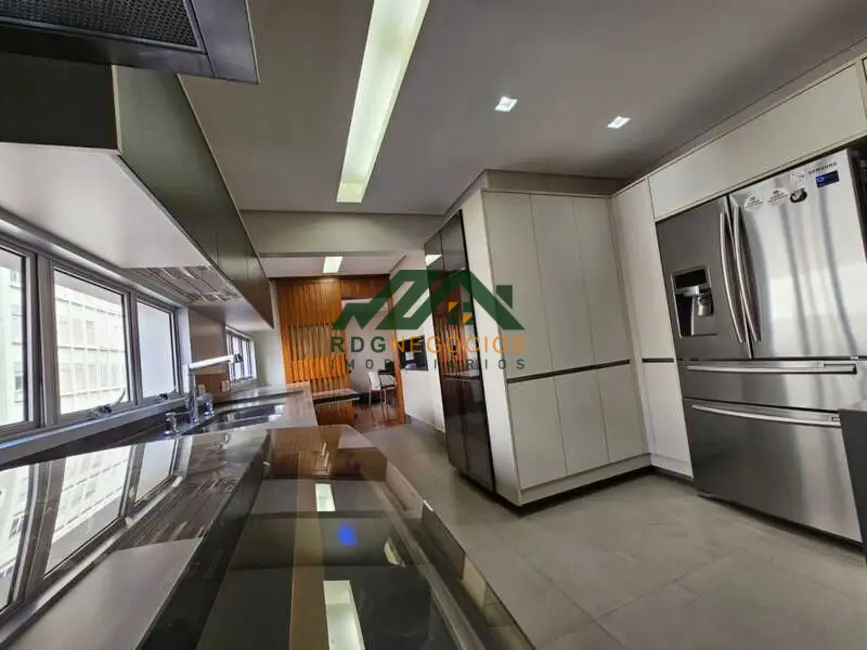 Apartamento com 3 quartos à venda, 163m2 em Consolação, São Paulo - SP - imagem 6 Foto 6 de Apartamento com 3 quartos à venda, 163m2 em Consolação, São Paulo - SP