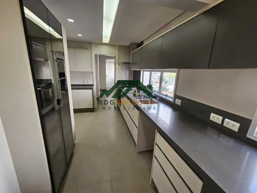 Apartamento com 3 quartos à venda, 163m2 em Consolação, São Paulo - SP - imagem 2 Foto 2 de Apartamento com 3 quartos à venda, 163m2 em Consolação, São Paulo - SP