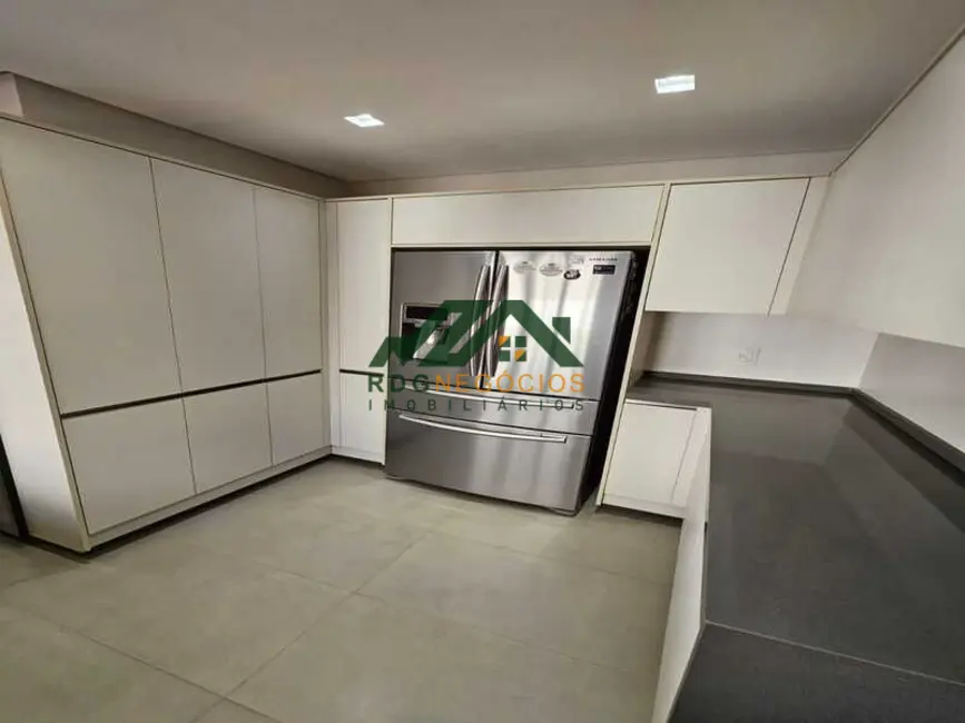 Apartamento com 3 quartos à venda, 163m2 em Consolação, São Paulo - SP - imagem 9 Foto 9 de Apartamento com 3 quartos à venda, 163m2 em Consolação, São Paulo - SP