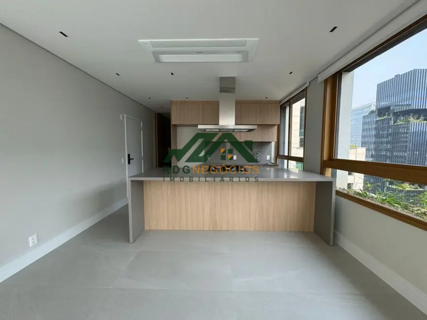 Foto 6 de Apartamento com 3 quartos para alugar, 147m2 em Vila Nova Conceição, São Paulo - SP