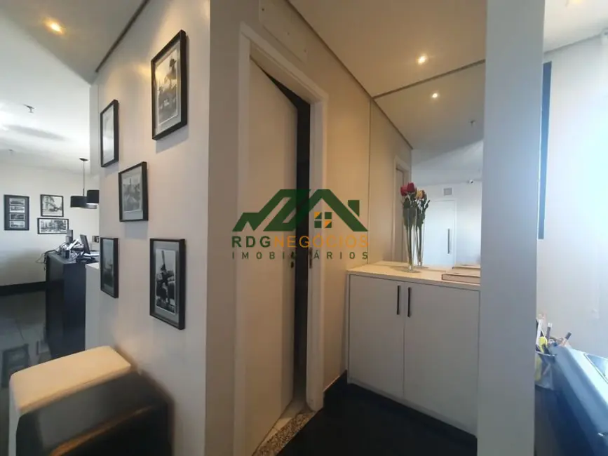 Sala Comercial para alugar, 132m2 em Cerqueira César, São Paulo - SP - imagem 3 Foto 3 de Sala Comercial para alugar, 132m2 em Cerqueira César, São Paulo - SP