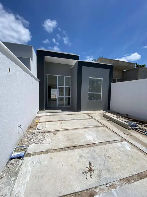 Foto 1 de Casa com 3 quartos à venda, 150m2 em Mangabeira, Feira De Santana - BA