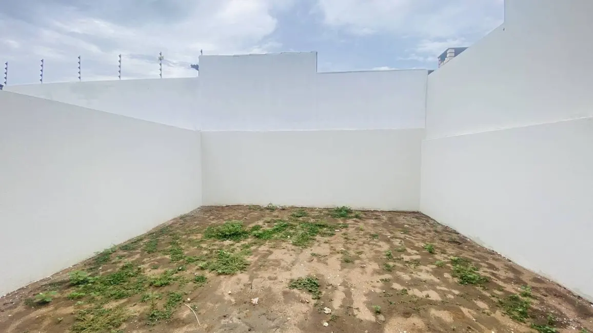 Foto 2 de Casa com 3 quartos à venda, 121m2 em Cidade Nova, Feira De Santana - BA