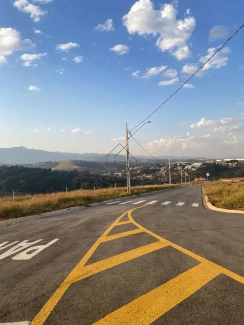 Foto 4 de Terreno / Lote à venda, 285m2 em Vargem - SP