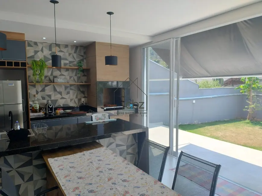 Foto 4 de Casa de Condomínio com 4 quartos à venda, 290m2 em Itupeva - SP