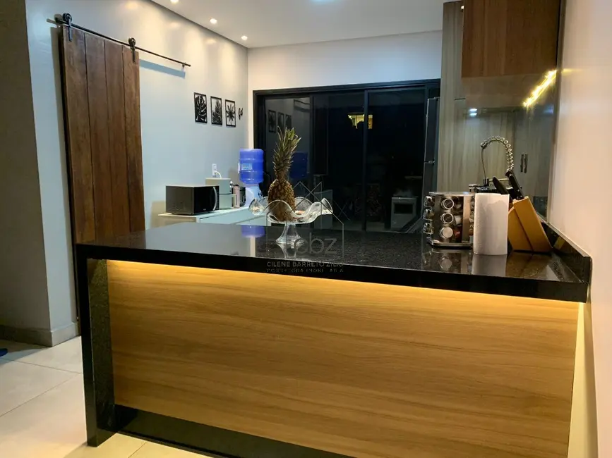 Casa de Condomínio com 3 quartos à venda, 228m2 em Itupeva - SP - imagem 7 Foto 7 de Casa de Condomínio com 3 quartos à venda, 228m2 em Itupeva - SP