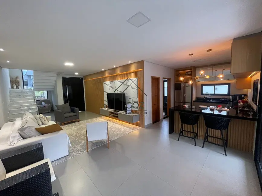 Foto 3 de Casa de Condomínio com 3 quartos à venda e para alugar, 240m2 em Jundiai - SP