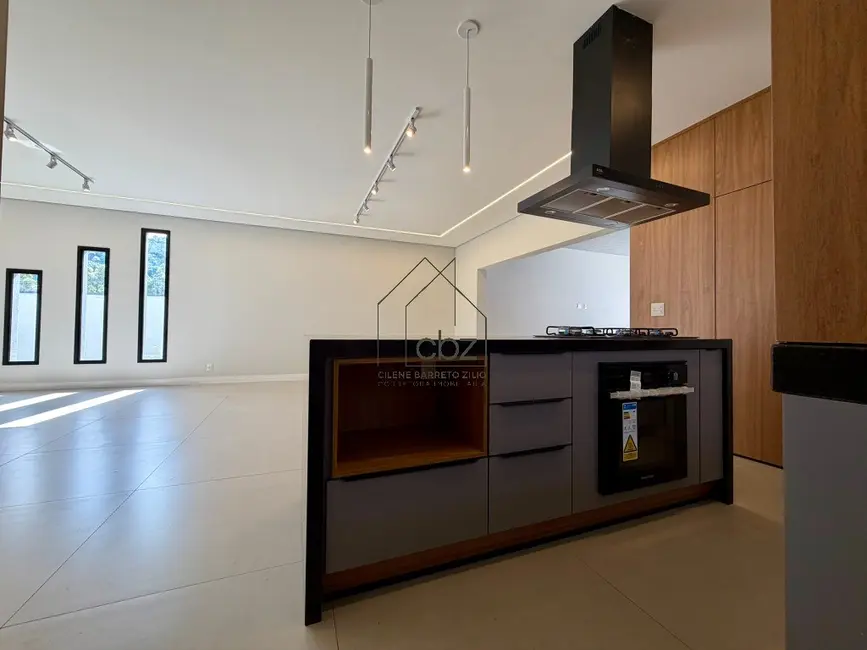 Foto 9 de Casa com 4 quartos à venda, 305m2 em Itupeva - SP