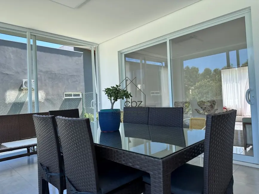 Casa de Condomínio com 4 quartos à venda, 354m2 em Itupeva - SP - imagem 8 Foto 8 de Casa de Condomínio com 4 quartos à venda, 354m2 em Itupeva - SP