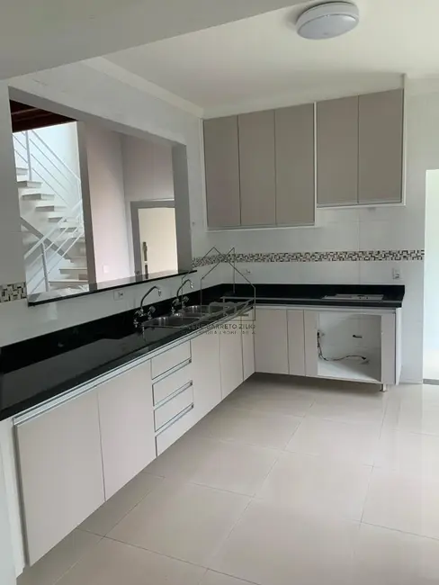 Foto 5 de Casa de Condomínio com 3 quartos para alugar, 292m2 em Itupeva - SP