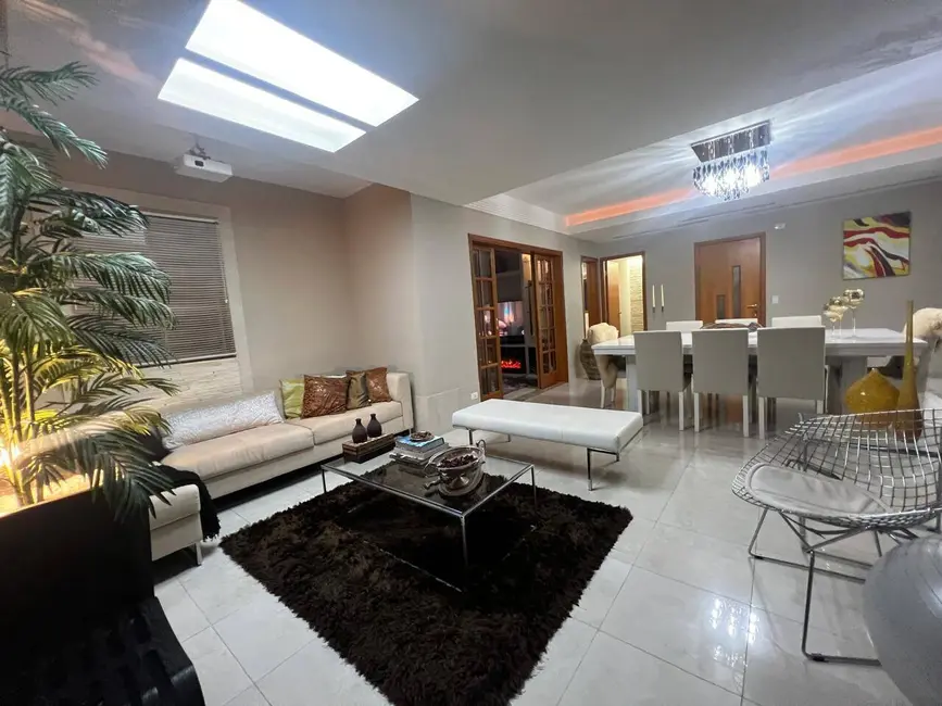 Foto 9 de Apartamento com 4 quartos à venda, 206m2 em Sao Jose Dos Campos - SP