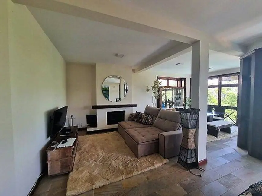 Foto 2 de Casa com 4 quartos à venda, 390m2 em Sao Jose Dos Campos - SP