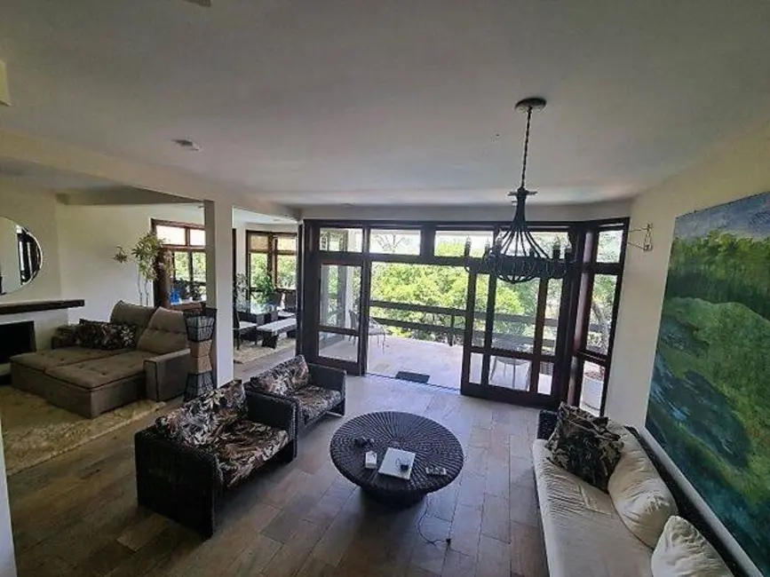 Foto 1 de Casa com 4 quartos à venda, 390m2 em Sao Jose Dos Campos - SP
