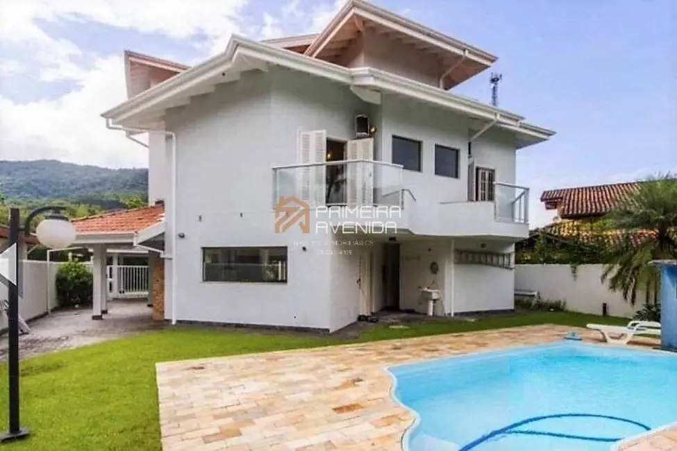 Foto 2 de Casa com 4 quartos à venda, 350m2 em Tabatinga, Caraguatatuba - SP