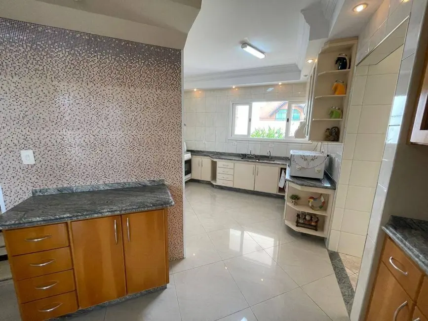 Foto 8 de Casa com 4 quartos à venda, 292m2 em Sao Jose Dos Campos - SP