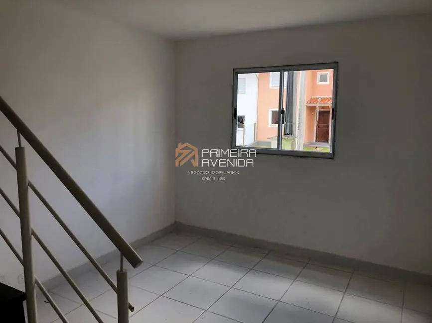 Foto 2 de Casa com 2 quartos à venda, 60m2 em Sao Jose Dos Campos - SP