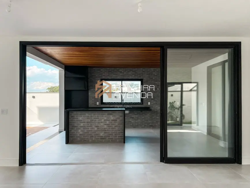 Casa com 5 quartos à venda, 495m2 em Sao Jose Dos Campos - SP - imagem 5 Foto 5 de Casa com 5 quartos à venda, 495m2 em Sao Jose Dos Campos - SP