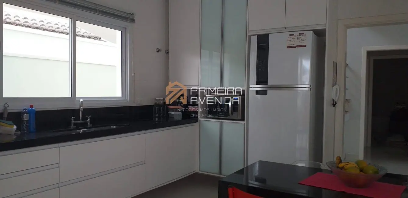 Foto 9 de Casa com 5 quartos à venda, 256m2 em Sao Jose Dos Campos - SP