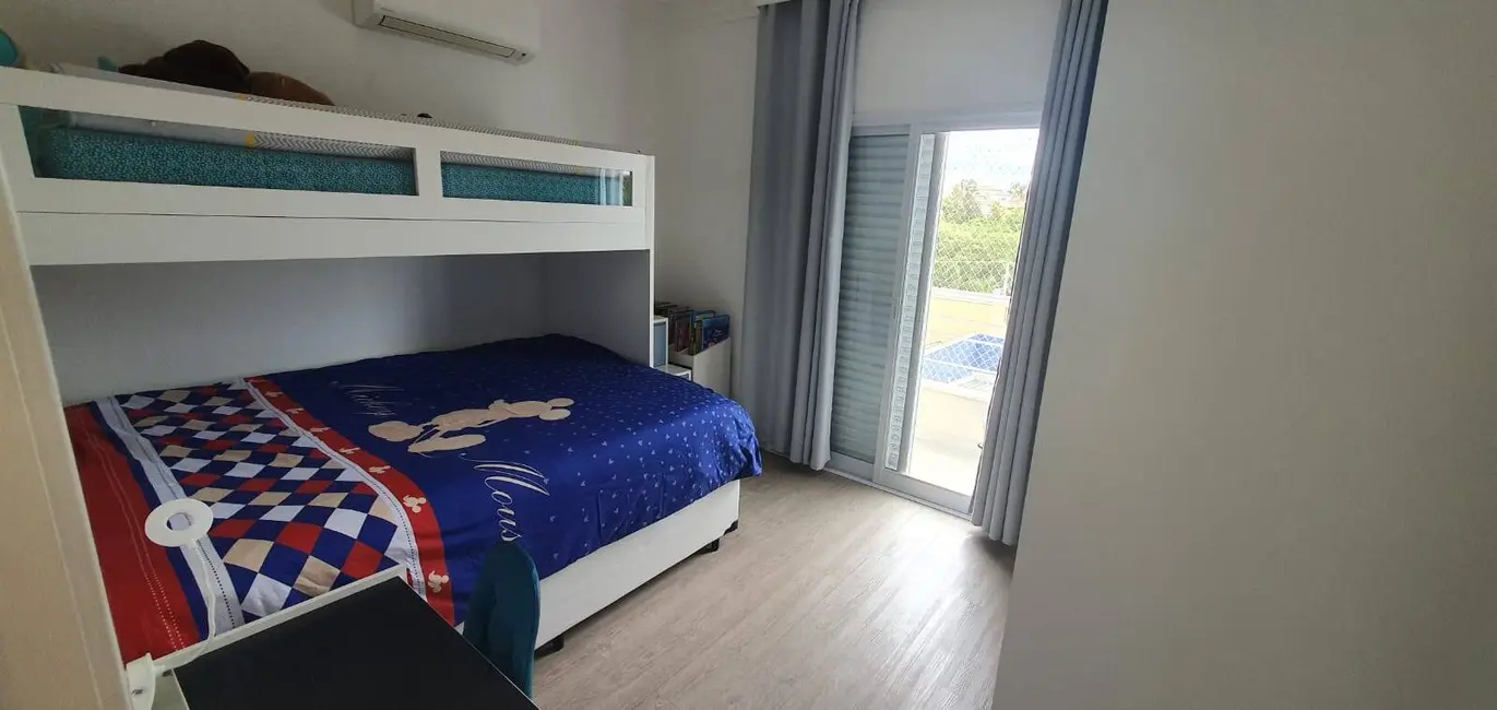 Foto 8 de Casa com 3 quartos à venda, 210m2 em Sao Jose Dos Campos - SP