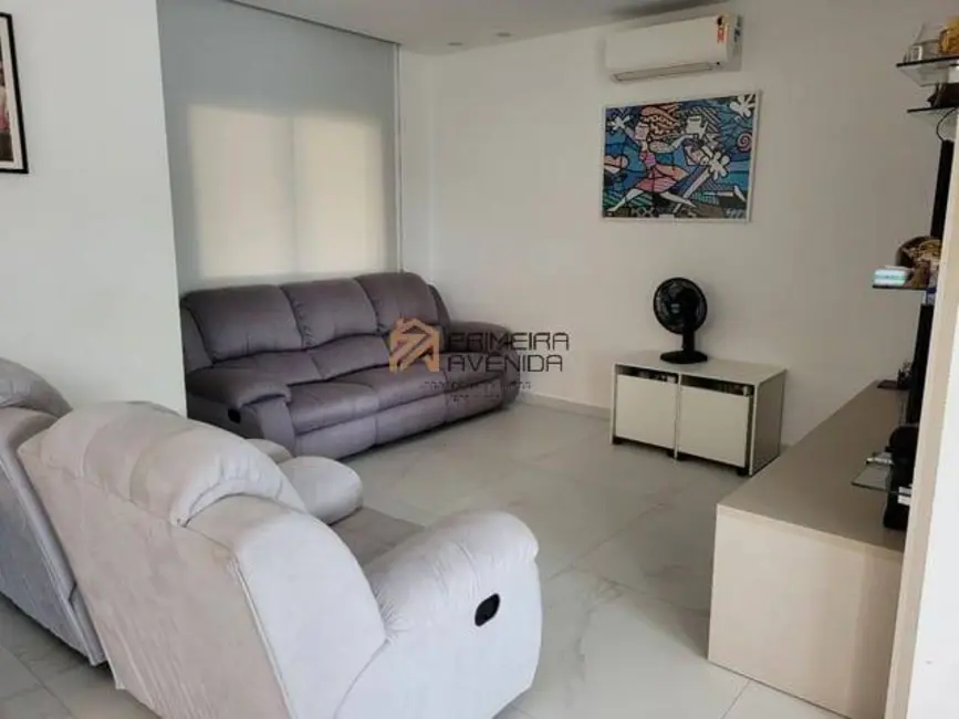 Foto 2 de Casa com 3 quartos à venda, 210m2 em Sao Jose Dos Campos - SP