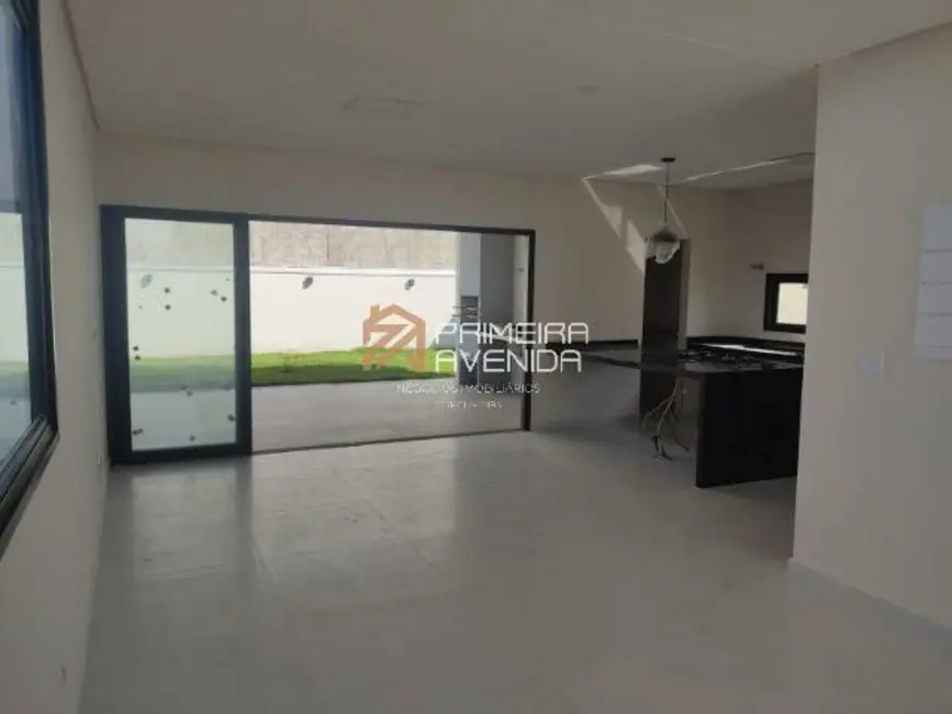 Casa com 3 quartos à venda, 201m2 em Parque Residencial Maria Elmira, Cacapava - SP - imagem 7 Foto 7 de Casa com 3 quartos à venda, 201m2 em Parque Residencial Maria Elmira, Cacapava - SP