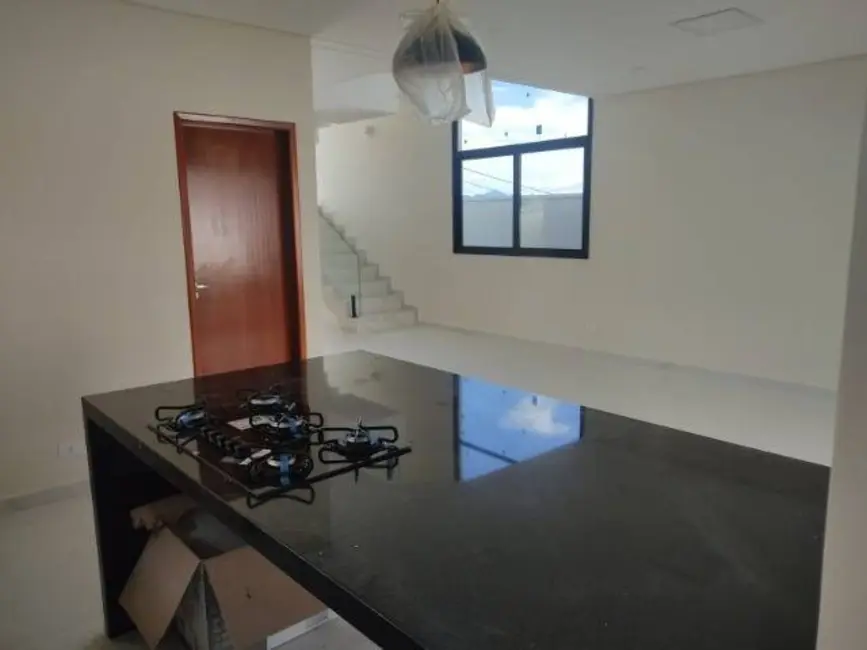 Foto 6 de Casa com 3 quartos à venda, 201m2 em Parque Residencial Maria Elmira, Cacapava - SP