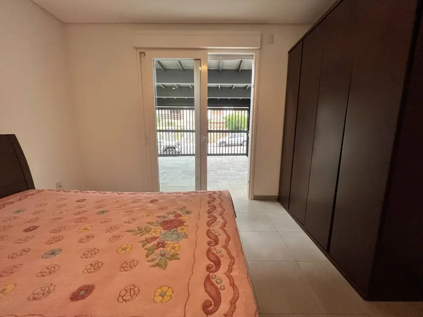 Sobrado com 3 quartos à venda, 396m2 em Sao Jose Dos Campos - SP - imagem 9 Foto 9 de Sobrado com 3 quartos à venda, 396m2 em Sao Jose Dos Campos - SP