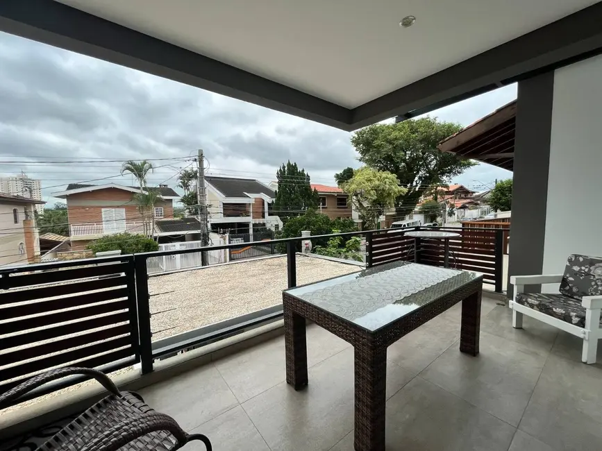 Sobrado com 3 quartos à venda, 396m2 em Sao Jose Dos Campos - SP - imagem 2 Foto 2 de Sobrado com 3 quartos à venda, 396m2 em Sao Jose Dos Campos - SP
