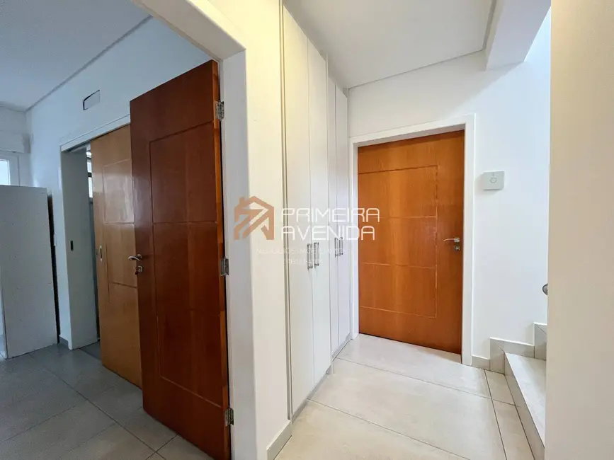 Foto 8 de Sobrado com 3 quartos à venda, 396m2 em Sao Jose Dos Campos - SP