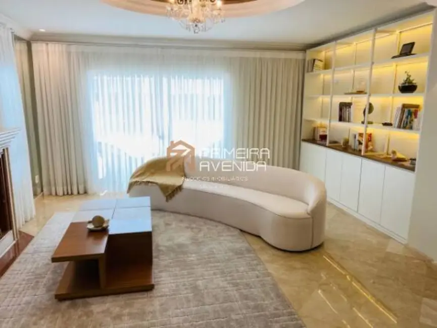 Foto 8 de Casa com 6 quartos à venda, 450m2 em Sao Jose Dos Campos - SP