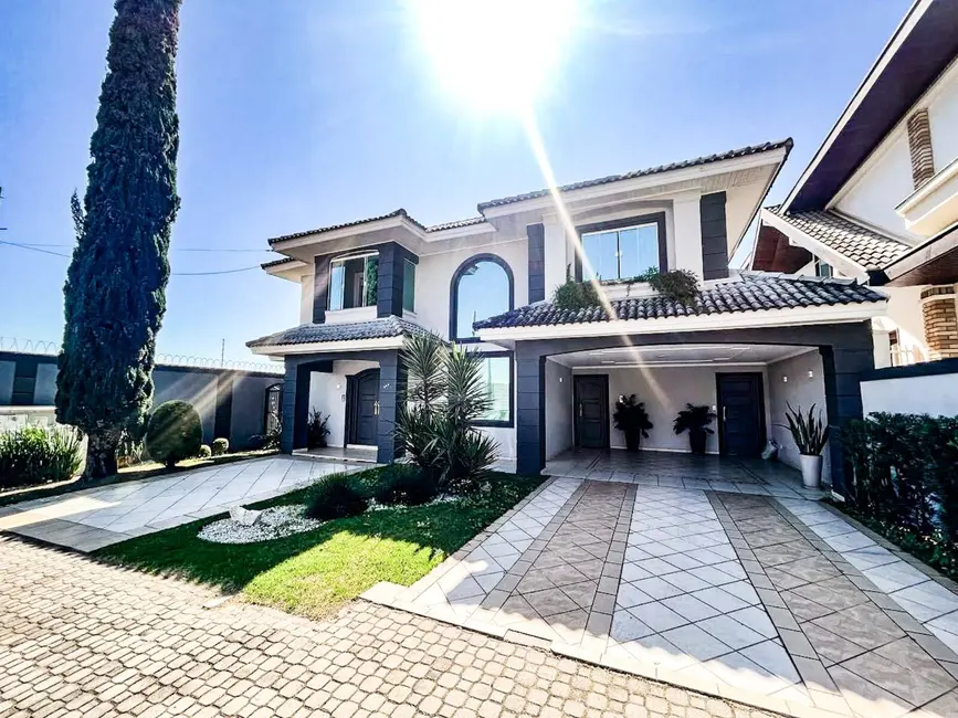 Foto 2 de Casa com 6 quartos à venda, 450m2 em Sao Jose Dos Campos - SP