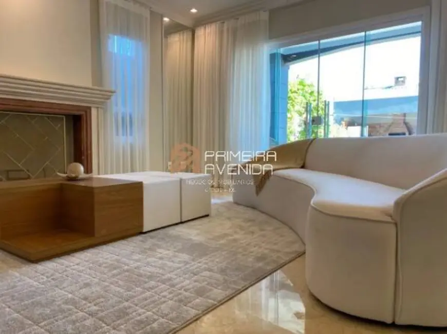 Foto 9 de Casa com 6 quartos à venda, 450m2 em Sao Jose Dos Campos - SP