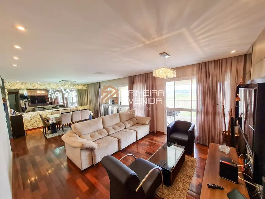 Apartamento com 3 quartos à venda, 156m2 em Sao Jose Dos Campos - SP - imagem 1 Foto 1 de Apartamento com 3 quartos à venda, 156m2 em Sao Jose Dos Campos - SP