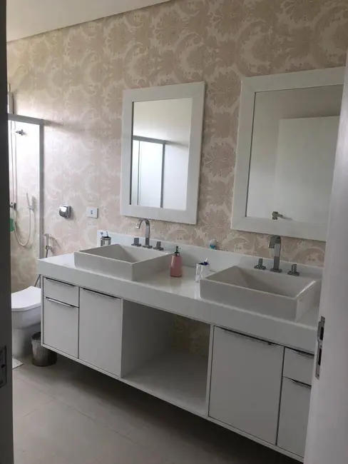 Foto 6 de Casa com 3 quartos à venda, 320m2 em Sao Jose Dos Campos - SP