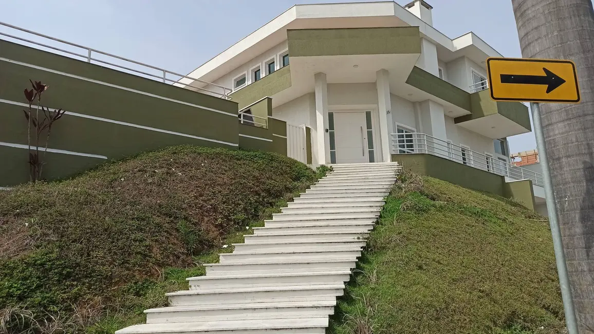Casa com 4 quartos à venda, 450m2 em Sao Jose Dos Campos - SP - imagem 3 Foto 3 de Casa com 4 quartos à venda, 450m2 em Sao Jose Dos Campos - SP