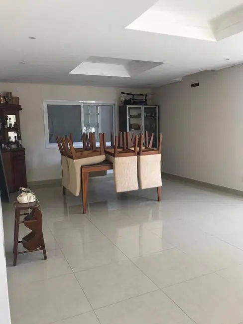 Casa com 4 quartos à venda, 450m2 em Sao Jose Dos Campos - SP - imagem 7 Foto 7 de Casa com 4 quartos à venda, 450m2 em Sao Jose Dos Campos - SP