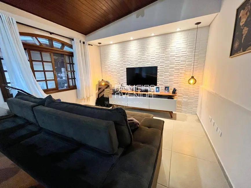 Foto 1 de Casa com 4 quartos à venda, 173m2 em Sao Jose Dos Campos - SP