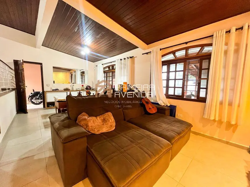 Foto 2 de Casa com 4 quartos à venda, 173m2 em Sao Jose Dos Campos - SP