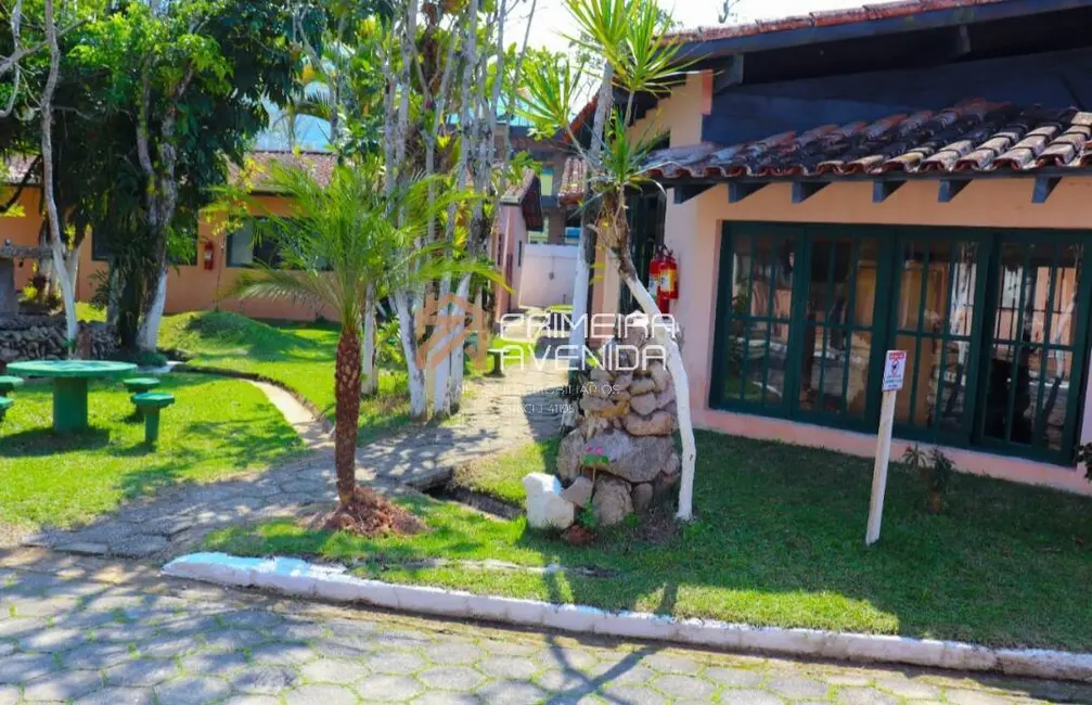 Foto 2 de Apartamento com 1 quarto à venda, 33m2 em Jardim Casa Branca, Caraguatatuba - SP