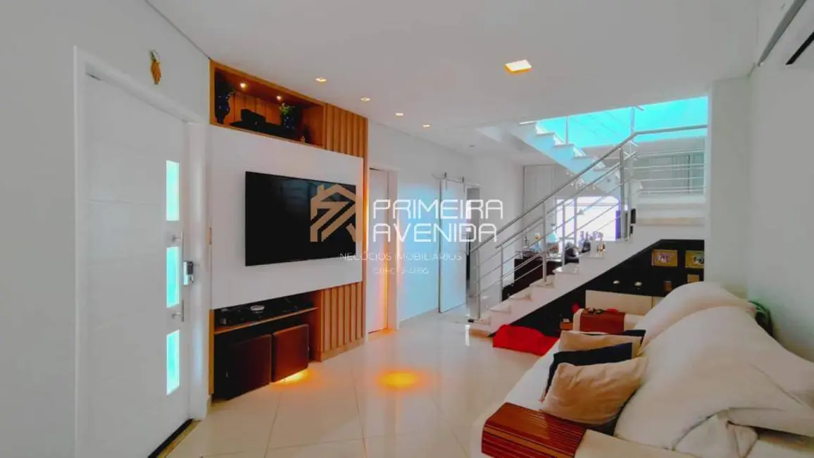 Foto 2 de Casa com 4 quartos à venda, 198m2 em Sao Jose Dos Campos - SP