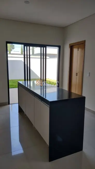 Foto 8 de Casa de Condomínio com 3 quartos à venda e para alugar, 160m2 em Vila Paraíso, Cacapava - SP