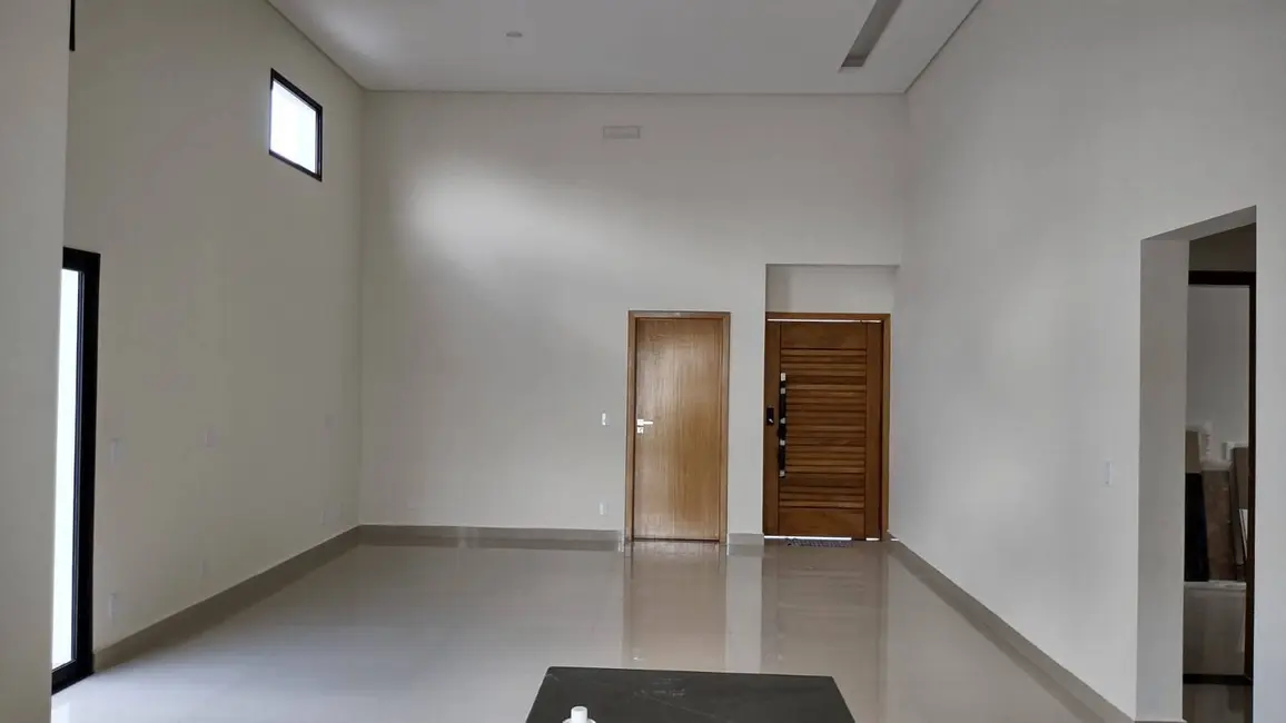 Foto 4 de Casa de Condomínio com 3 quartos à venda e para alugar, 160m2 em Vila Paraíso, Cacapava - SP