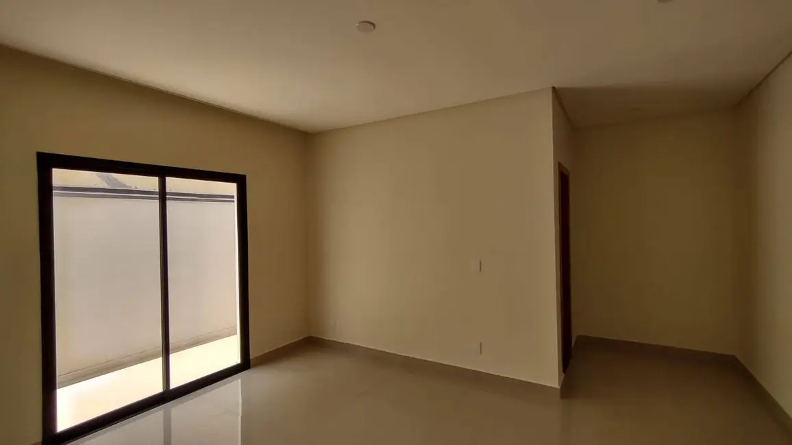 Foto 6 de Casa de Condomínio com 3 quartos à venda e para alugar, 160m2 em Vila Paraíso, Cacapava - SP